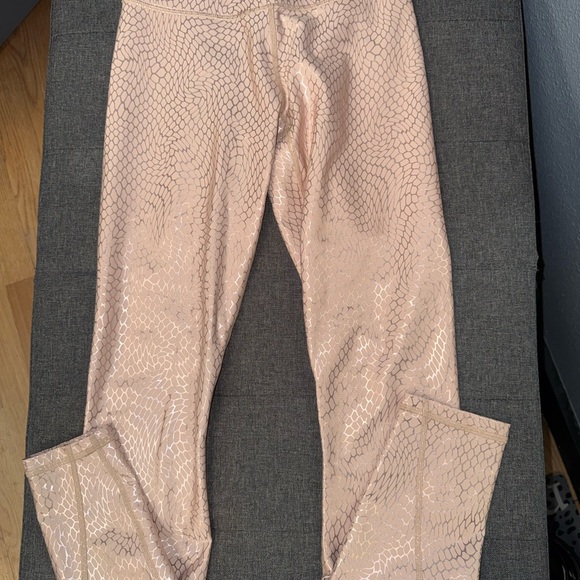 Fabletics Snake Print Set - Picture 4 of 12